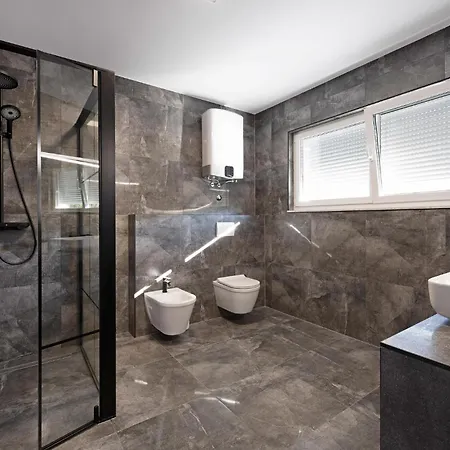 Luxury Colosseum Tatil Evi Bilice